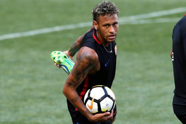 Neymar Retourne Finalement à Barcelone ! (Photo)